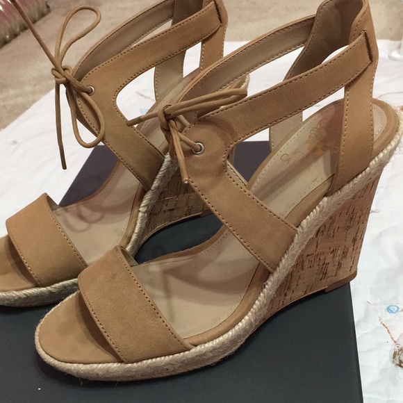 Vince Camuto Shoes - Vince Camuto Merrigan Sandy Elko Nubuck Wedge Heel
